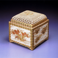 四君子文角型透彫香爐 Square-shaped Incense Burner with openwork & painted Shikun shi design